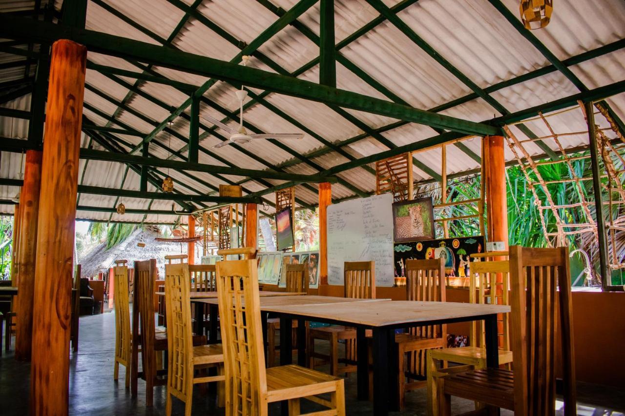 Sarada Beach Resort Yala Тисамахарама Екстериор снимка