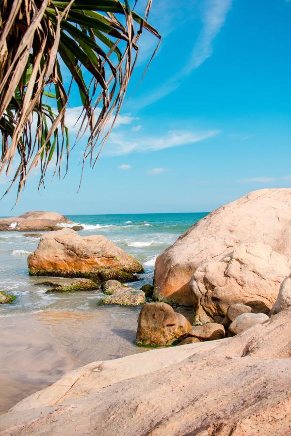 Sarada Beach Resort Yala Тисамахарама Екстериор снимка