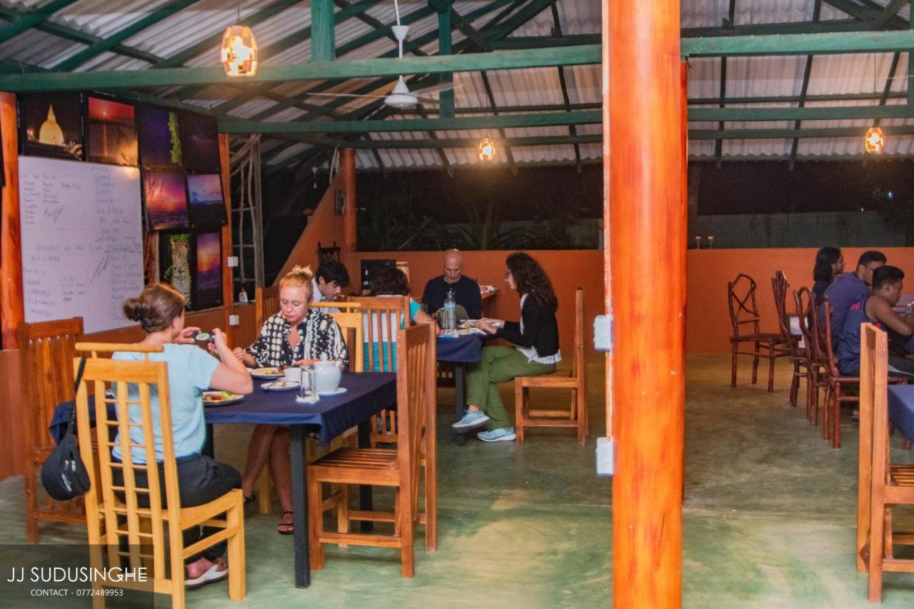 Sarada Beach Resort Yala Тисамахарама Екстериор снимка